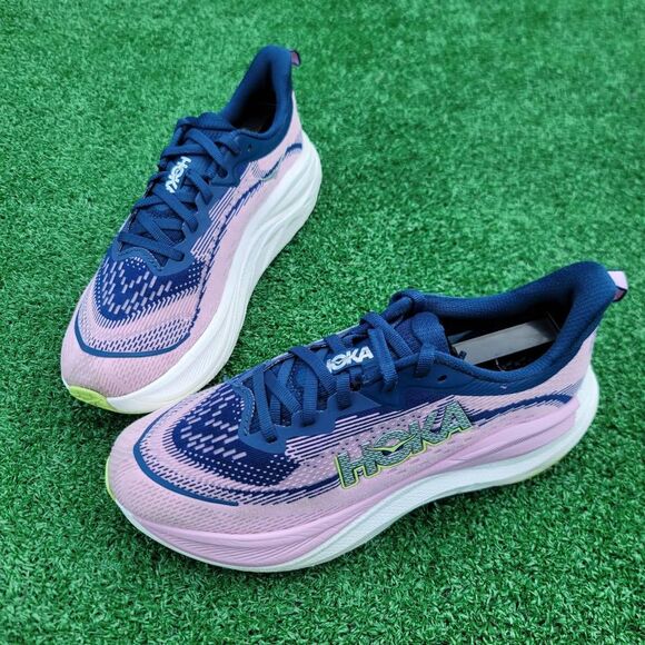 Hoka One One Skyflow - Women's running shoes - Size 7.5B - Picture 2 of 11